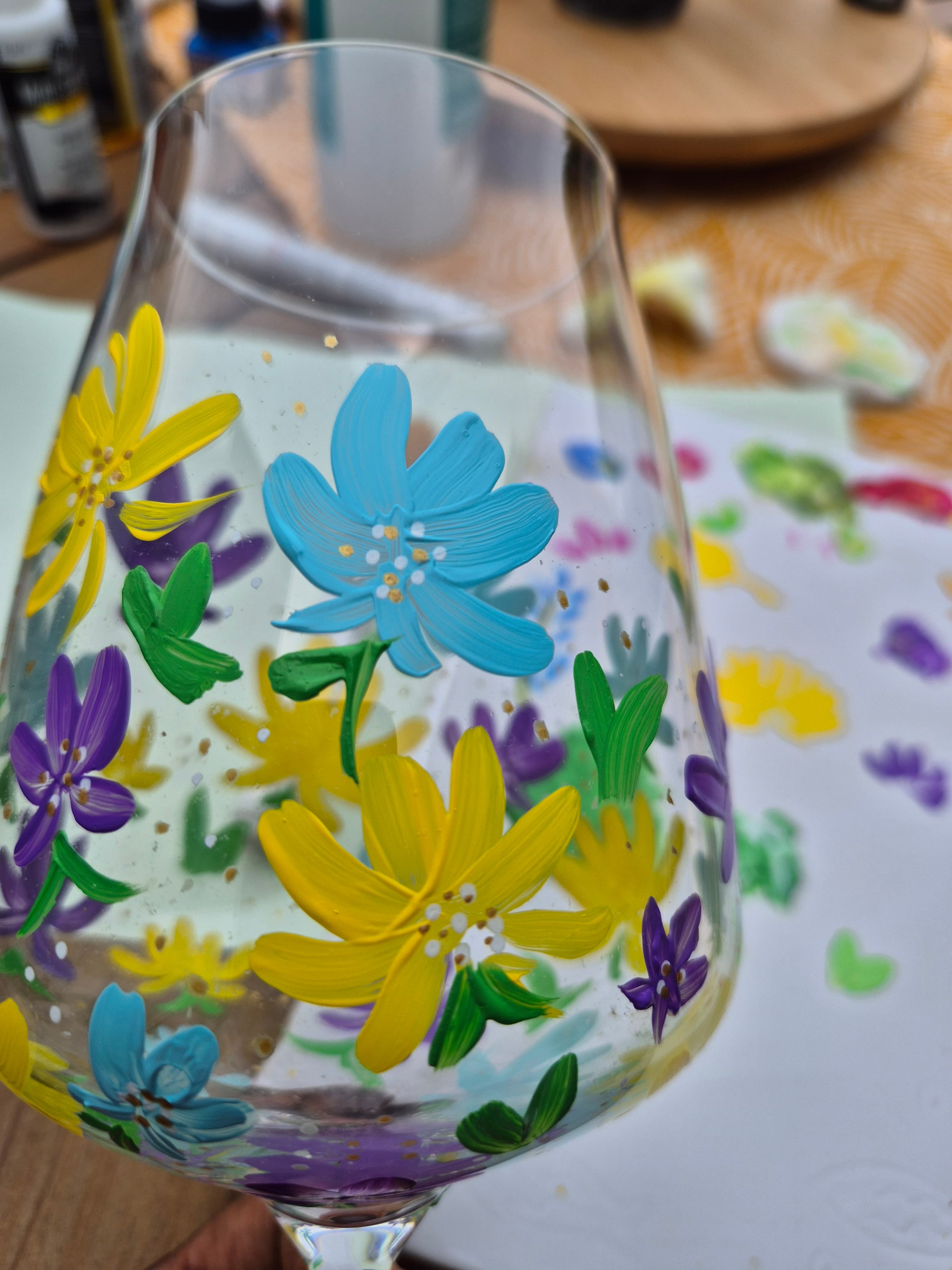 Fertige Kunstwerke beim Pinsel Party